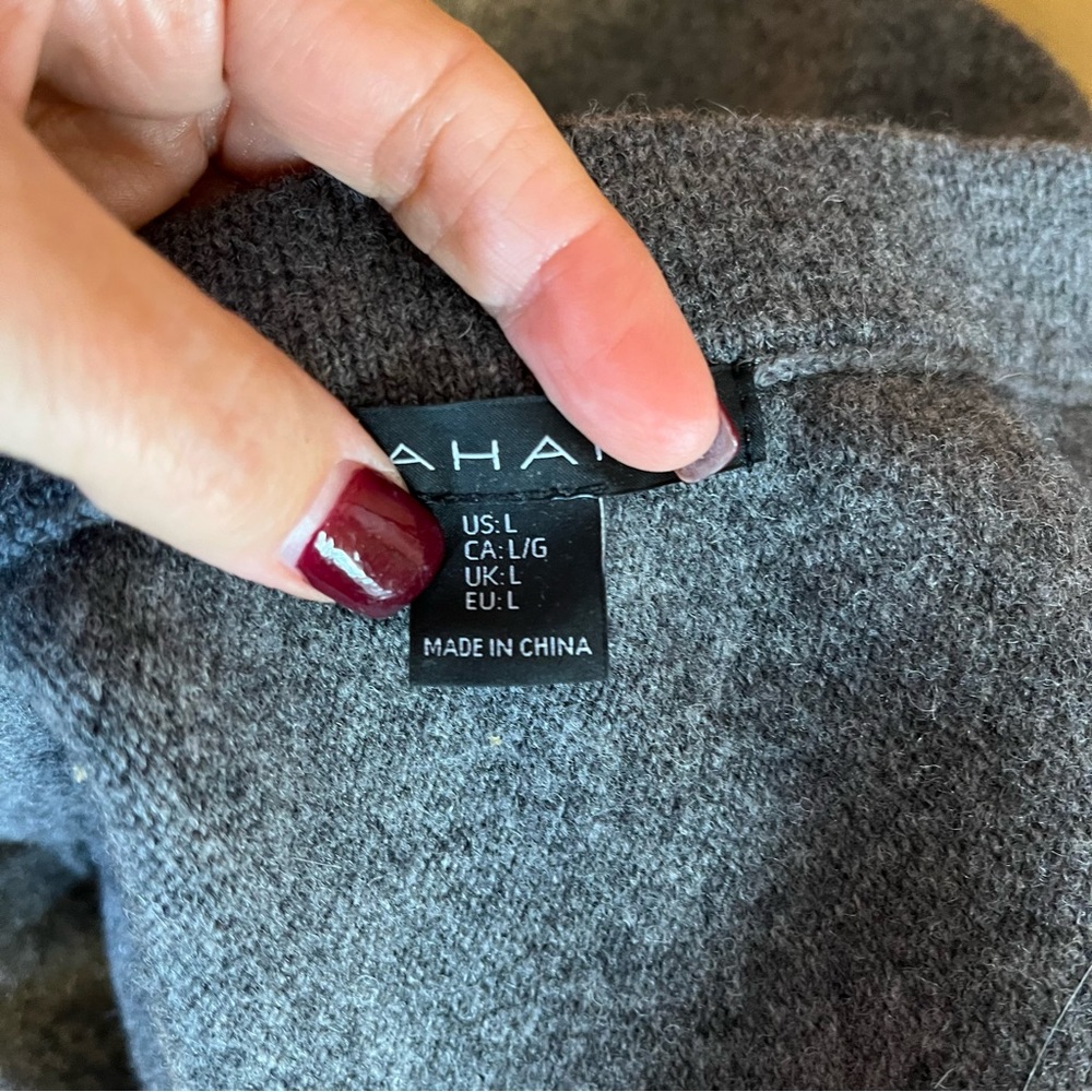 Tahari - Gray Wool Skirt - Size Large - Picture 2 of 6